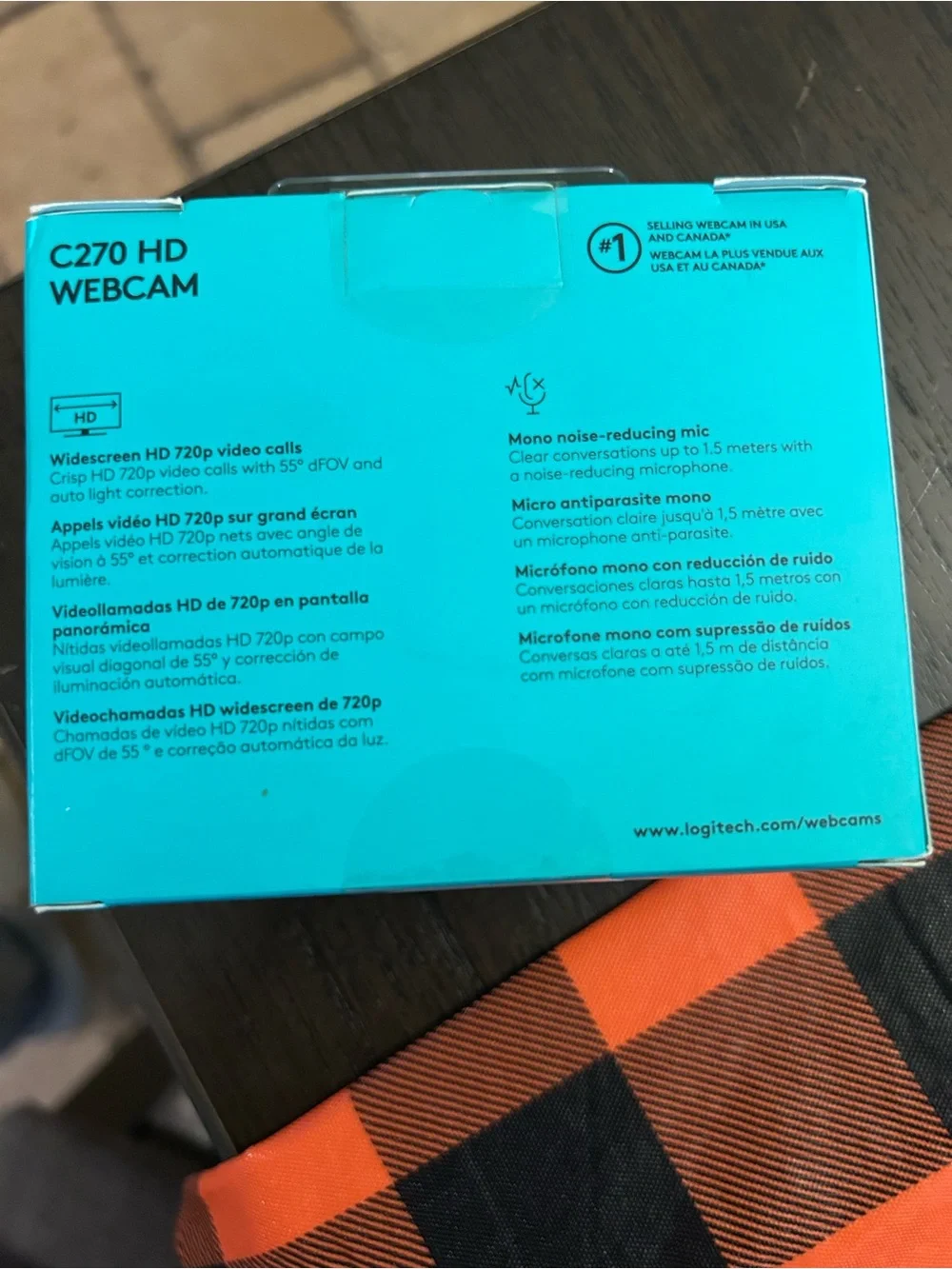 Logitech C270 HD Webcam - Black on Teal Box